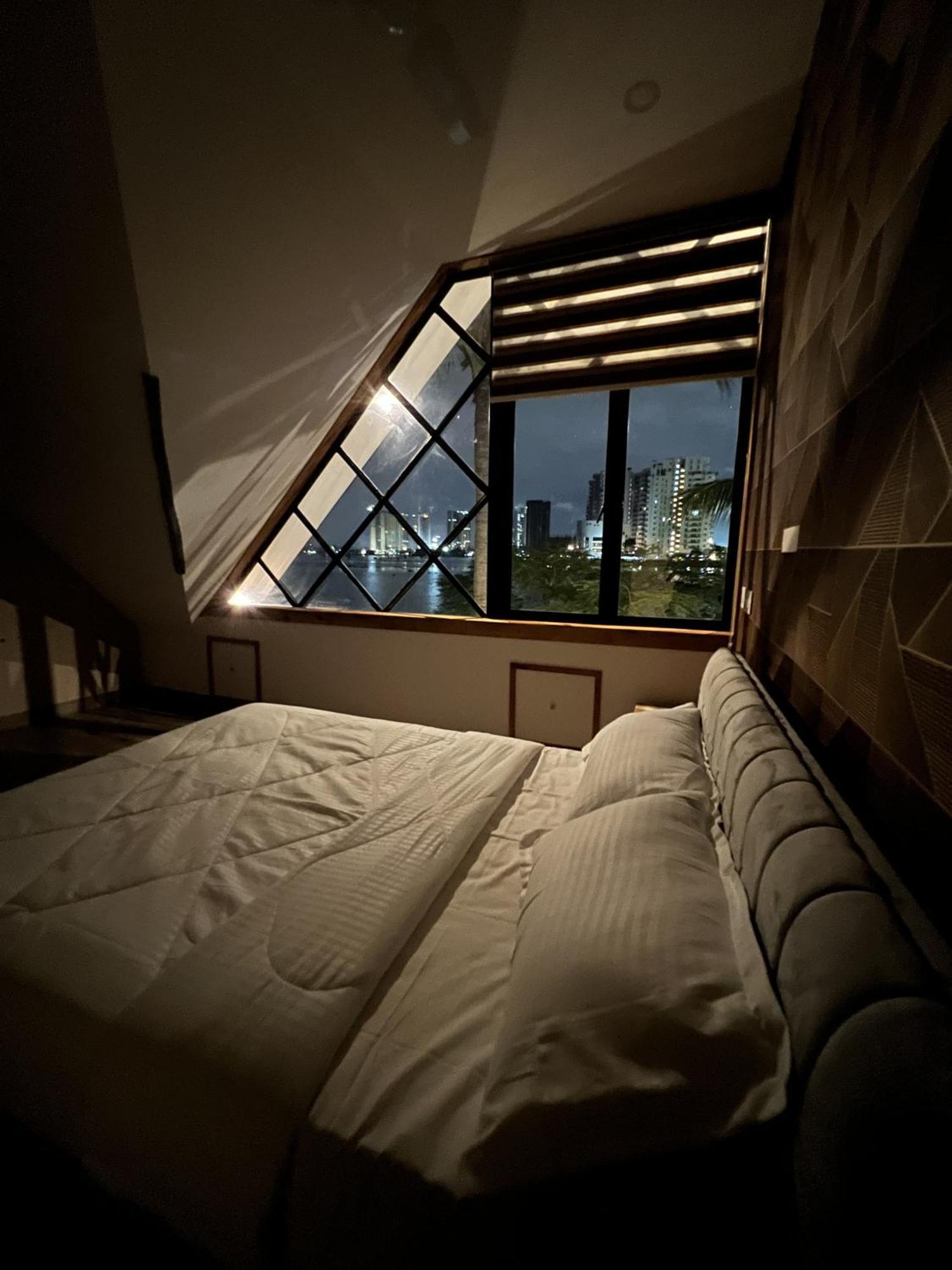Marina Lounge Hotel Kochi ภายนอก รูปภาพ